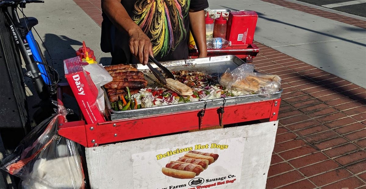 Hotdogz a la cart, hot dog stand near me