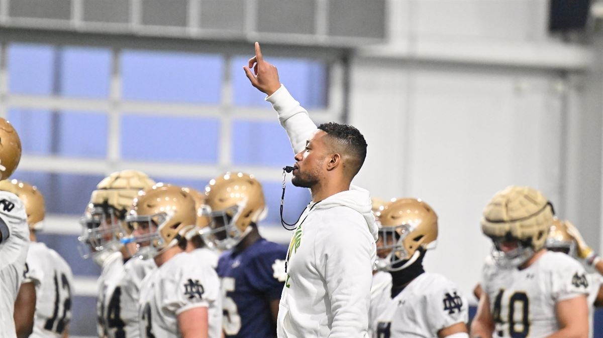 Notre Dame Football: CBS thinks Kyle Hamilton would excel in hoops