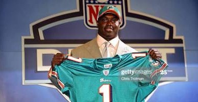 Philadelphia Eagles sign ex-Miami Dolphins running back Ronnie Brown,  league's No. 2 overall pick in 2005