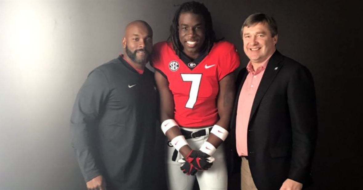 Five-star CB Kelee Ringo names final group
