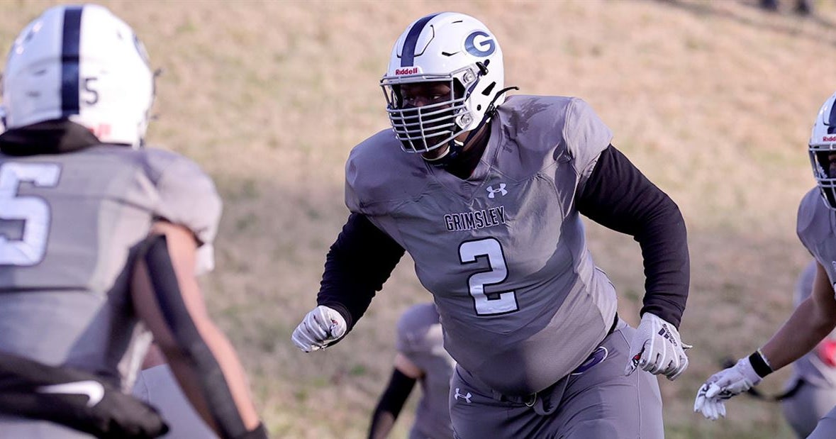 Recruting analyst Steve Wiltfong: UNC among two teams to keep an eye on for 5-star DL Travis Shaw Recruting analyst Steve Wiltfong: UNC among two teams to keep an eye on for 5-star DL Travis Shaw