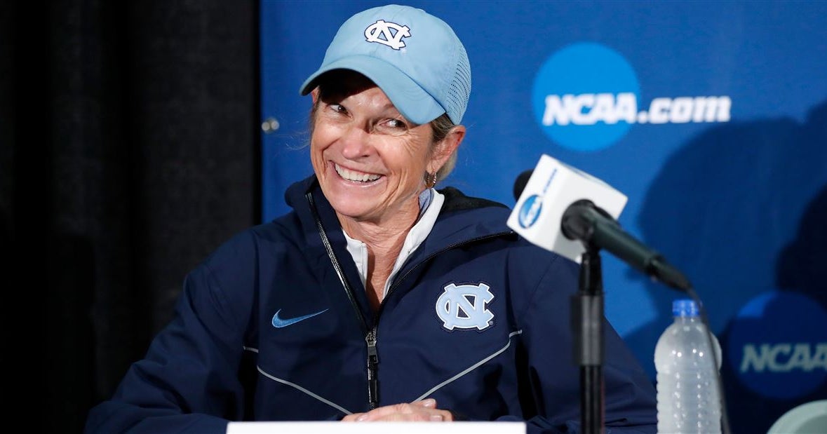 UNC Field Hockey Coach Karen Shelton Announces Retirement After 42