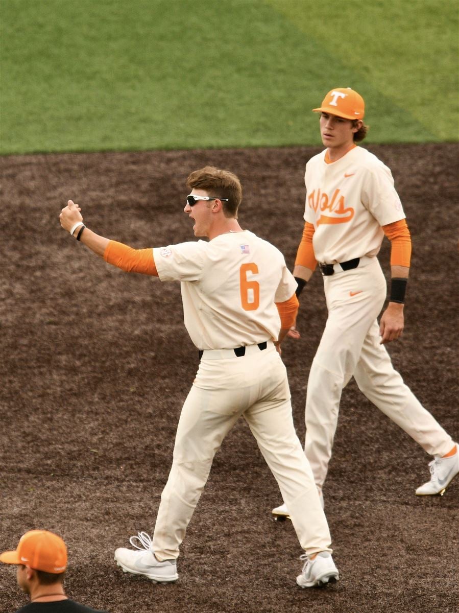 Meet the New Side of Evan Russell: A Calming Presence for Tennessee's Hot  Rod Pitching Staff - Sports Illustrated Tennessee Volunteers News, Analysis  and More