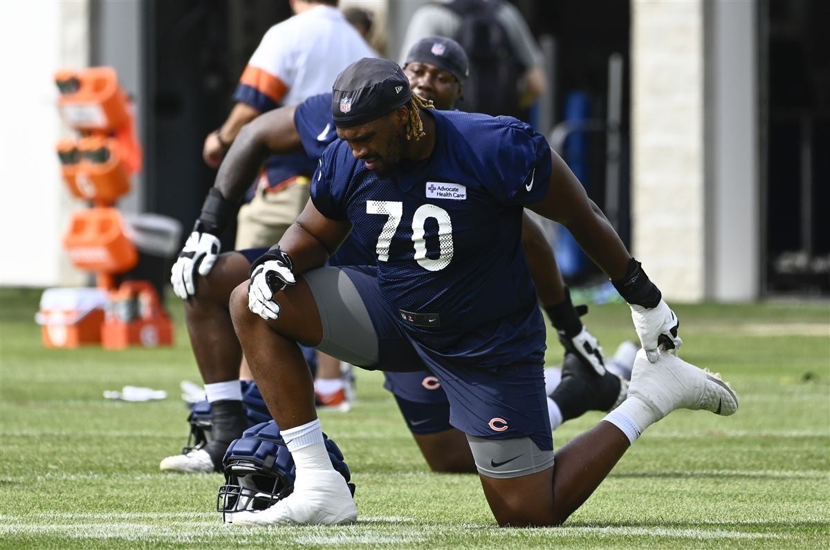 Braxton Jones of the Chicago Bears looks on during OTAs at Halas Hall  News Photo - Getty Images