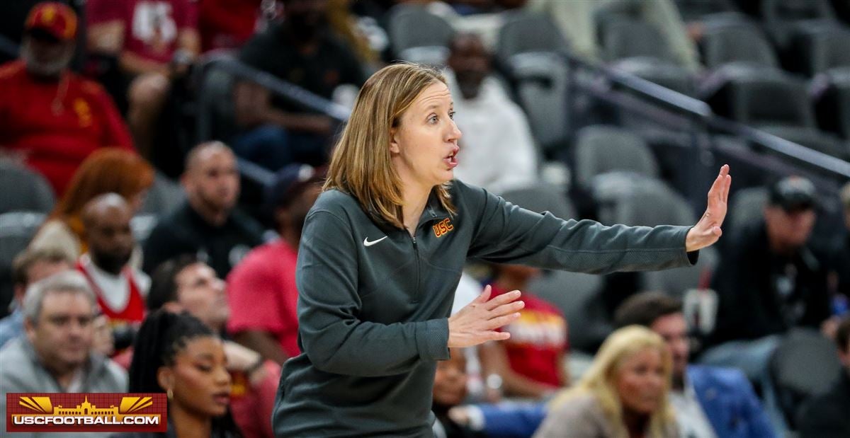 Former Cal Women's Basketball Coach Lindsay Gottlieb is the First Female  College Head Coach to be Recruited to an NBA Staff