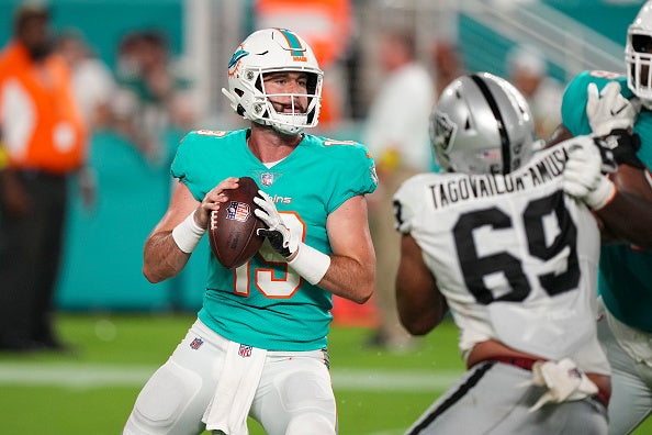 Mike McDaniel happy to have Dolphins rookie QB Skylar Thompson: He 'was a  target of ours that we had on our mind'