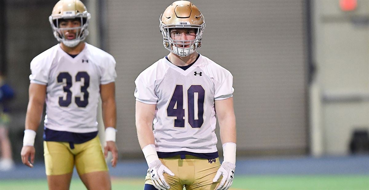 Notre Dame LB Drew White undrafted, signs with Washington