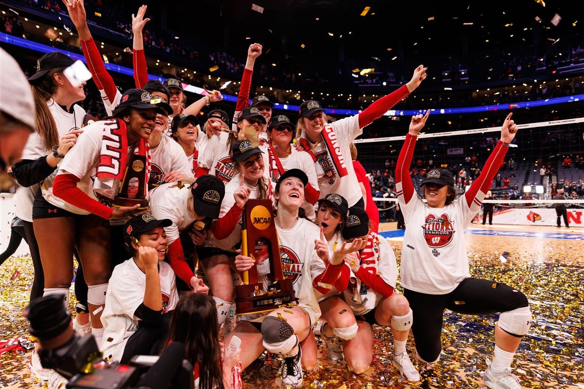 UW women's volleyball team wins its first NCAA title