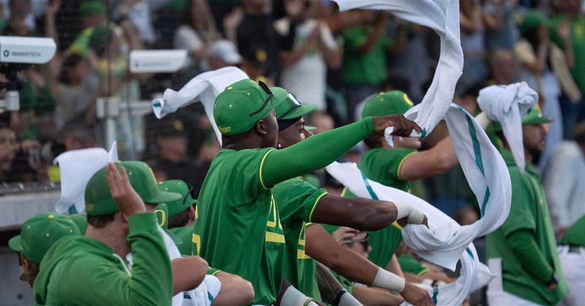Oregon baseball lands Long Beach State transfer infielder Jake Evans