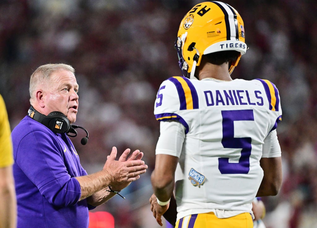 Brian Kelly calls LSU QB Jayden Daniels 'the best player' he's coached after eight-touchdown effort