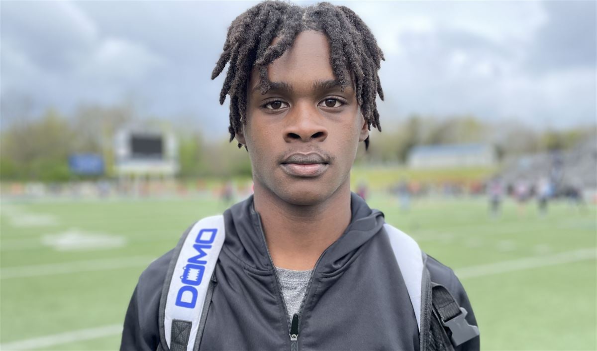Four-star safety decommits from Tennessee after visiting SEC rival - Vimarsana News