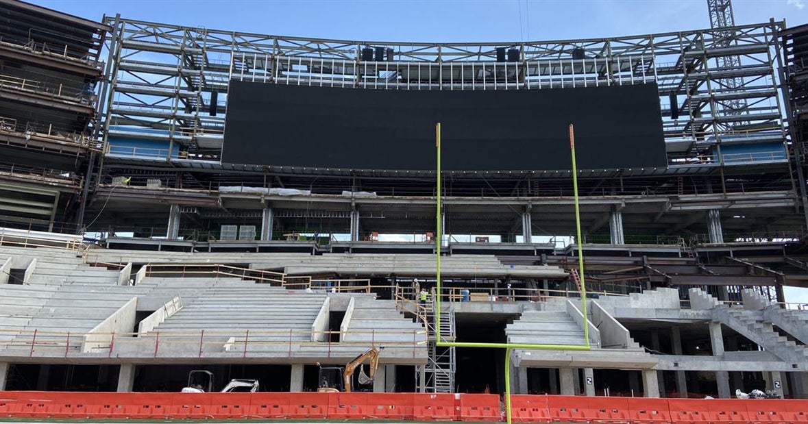 Look: Latest progress of Texas&#039; south end zone renovation