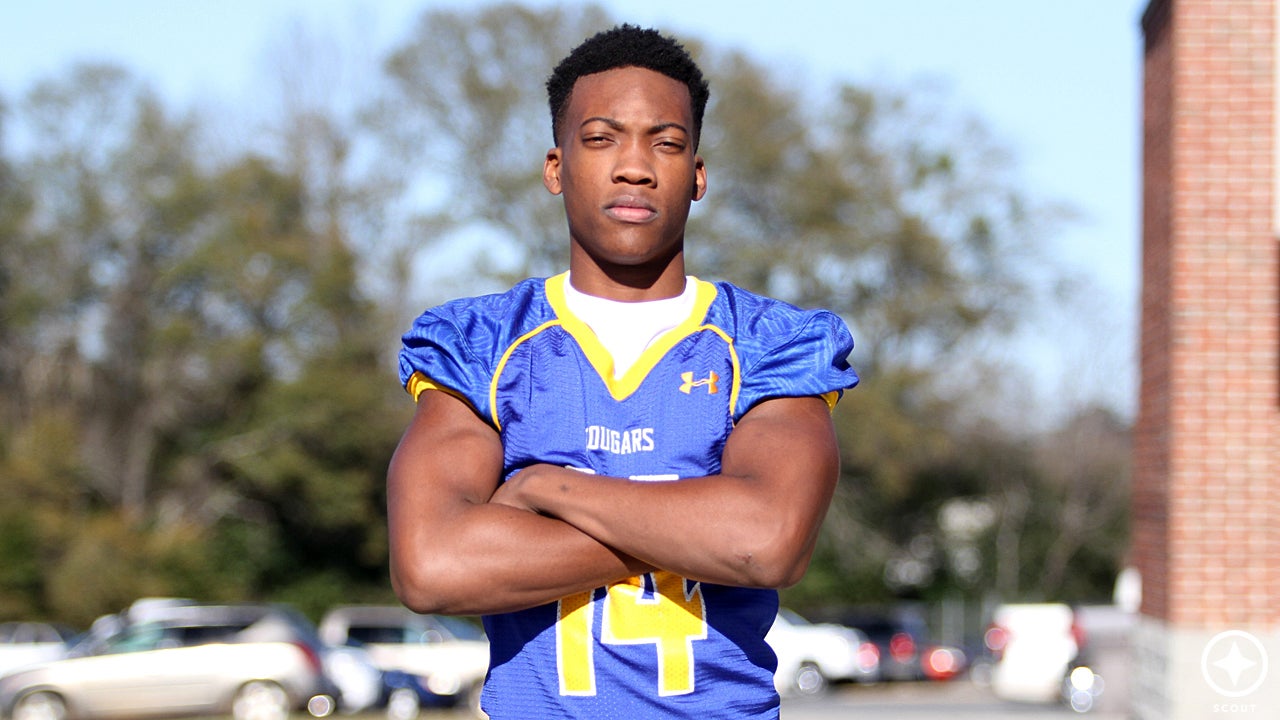 Quay Walker Profile Photos