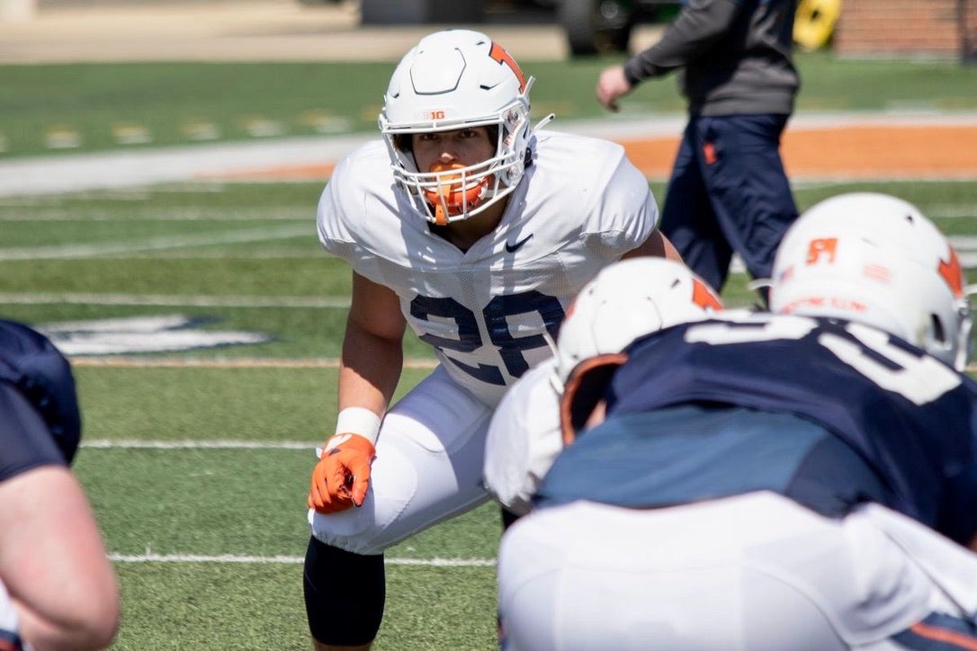 Nate Hobbs building on strong freshman season for Illini