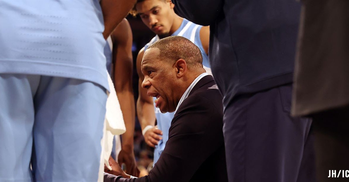 Locker Room Speech from Hubert Davis Strikes Chord for UNC Locker Room Speech from Hubert Davis Strikes Chord for UNC