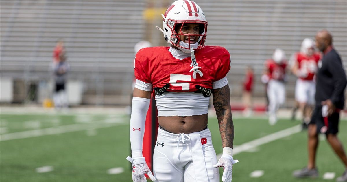 Wisconsin leaning on superpowers in new-look cornerback room