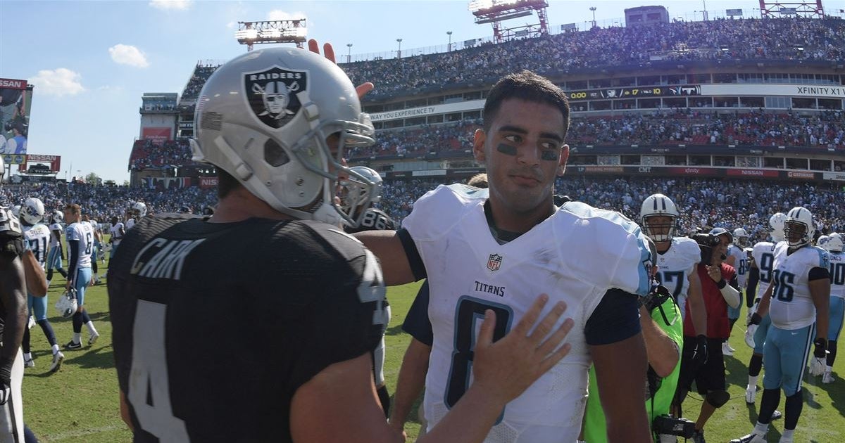 What Does Derek Carr s Record Deal Mean For Marcus Mariota 