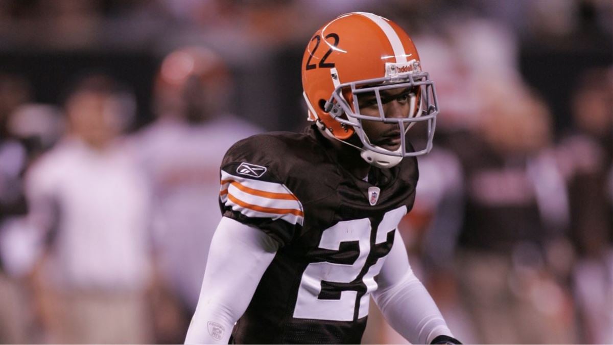 cleveland browns white helmet