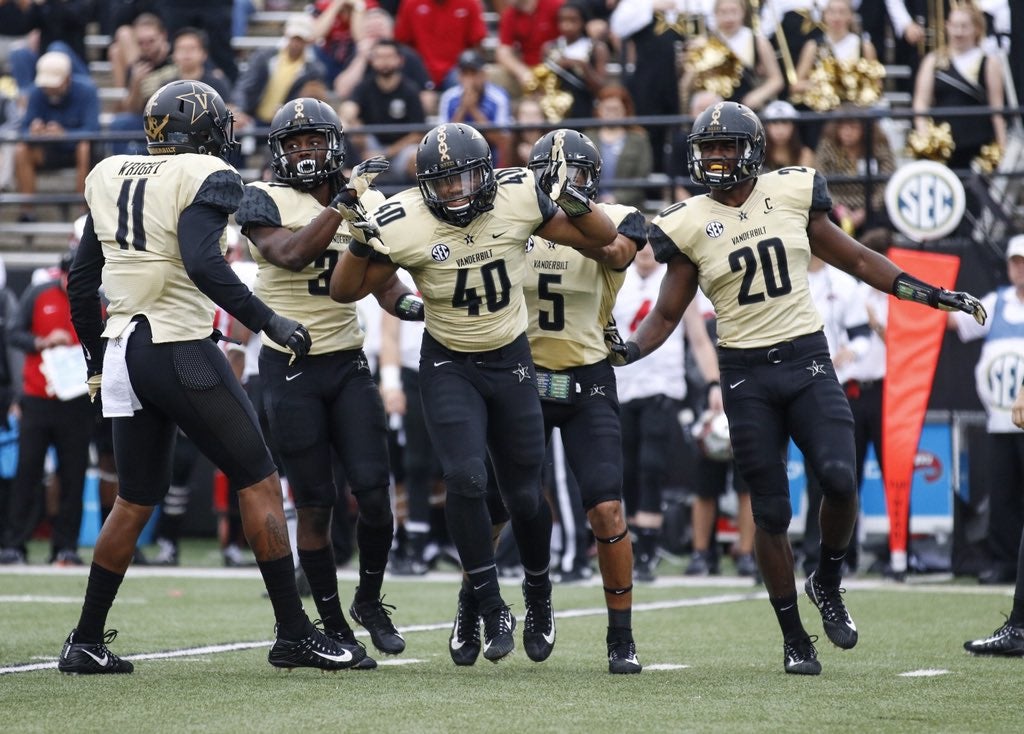Stone Edwards Vanderbilt Strong Side Defensive End Stone Edwards Vanderbilt Strong Side