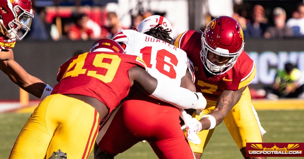 Live Updates: USC's defense gets red zone stop, beats Nebraska 28-20 in ...