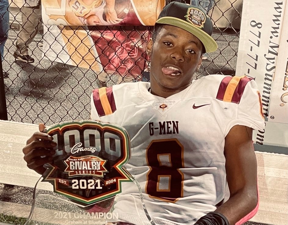 BREAKING Electric athlete Xayvion Bradshaw is a Hokie