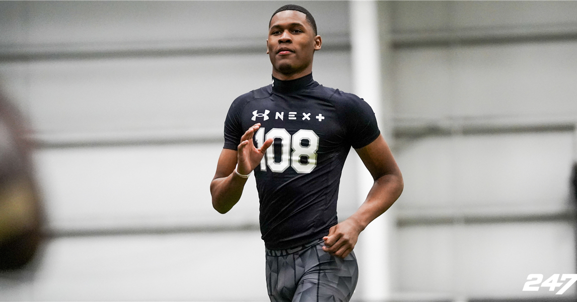 Deuce Knight Notre Dame QB commit Deuce Knight arrives in Auburn for visit