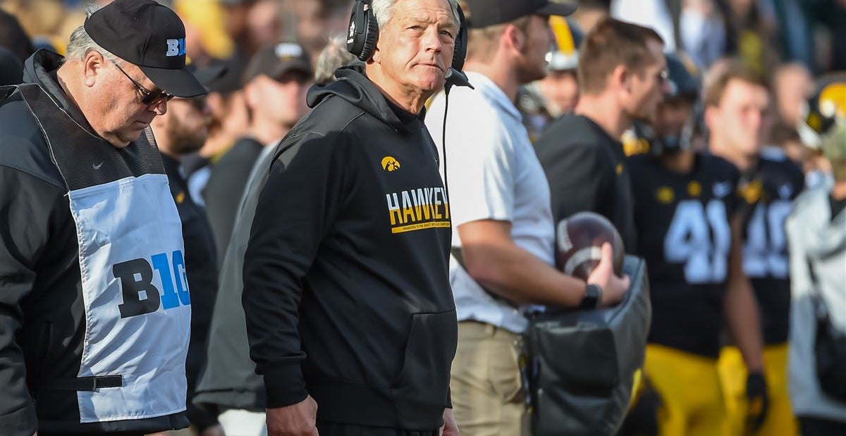 the-best-college-football-programs-of-all-time-ranked-the-delite