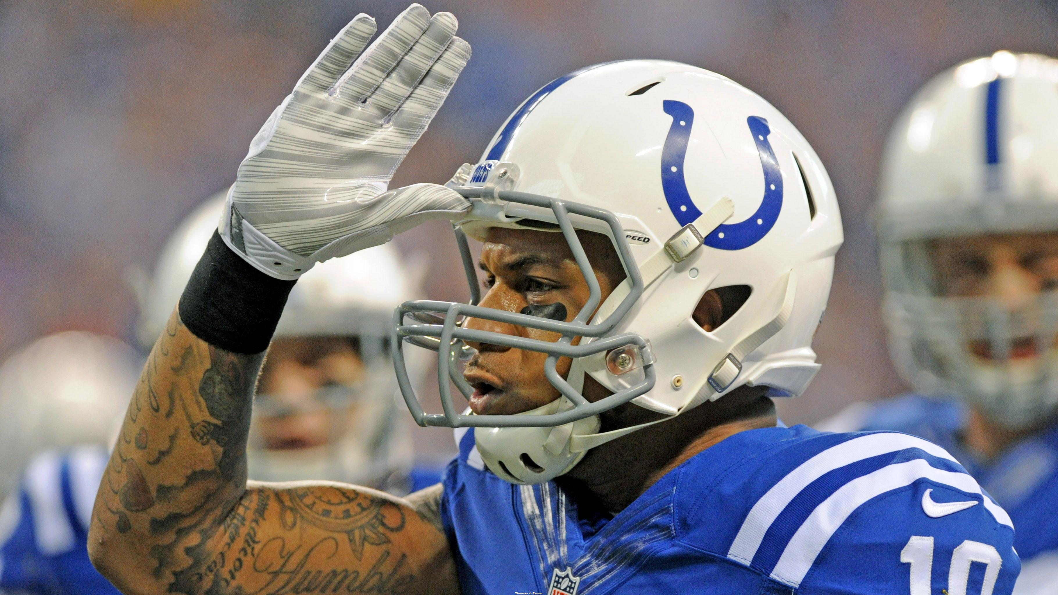 Pro Picks: Colts floundering in AFC South, but Henry injury gives hope