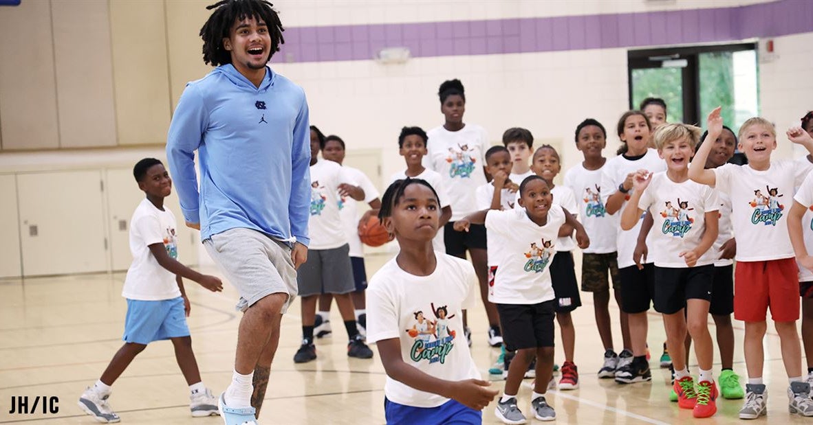 Elliot Cadeau's Confidence 'Oozing' Entering Sophomore Season Elliot Cadeau's Confidence 'Oozing' Entering Sophomore Season