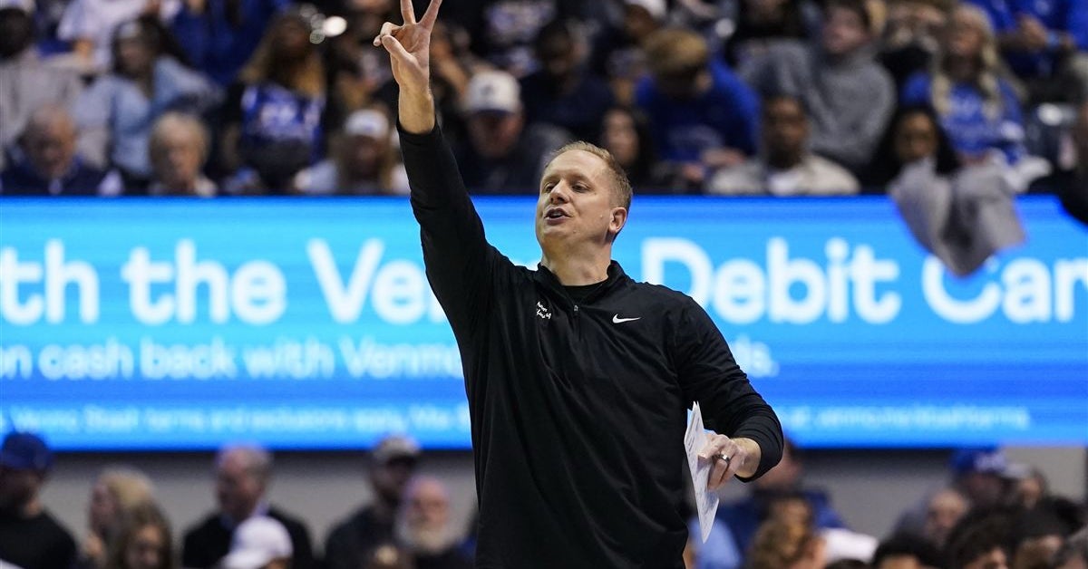 REPORTS: Kevin Young is a potential candidate for Chicago Bulls head coaching job