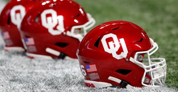 oklahoma kicker helmet