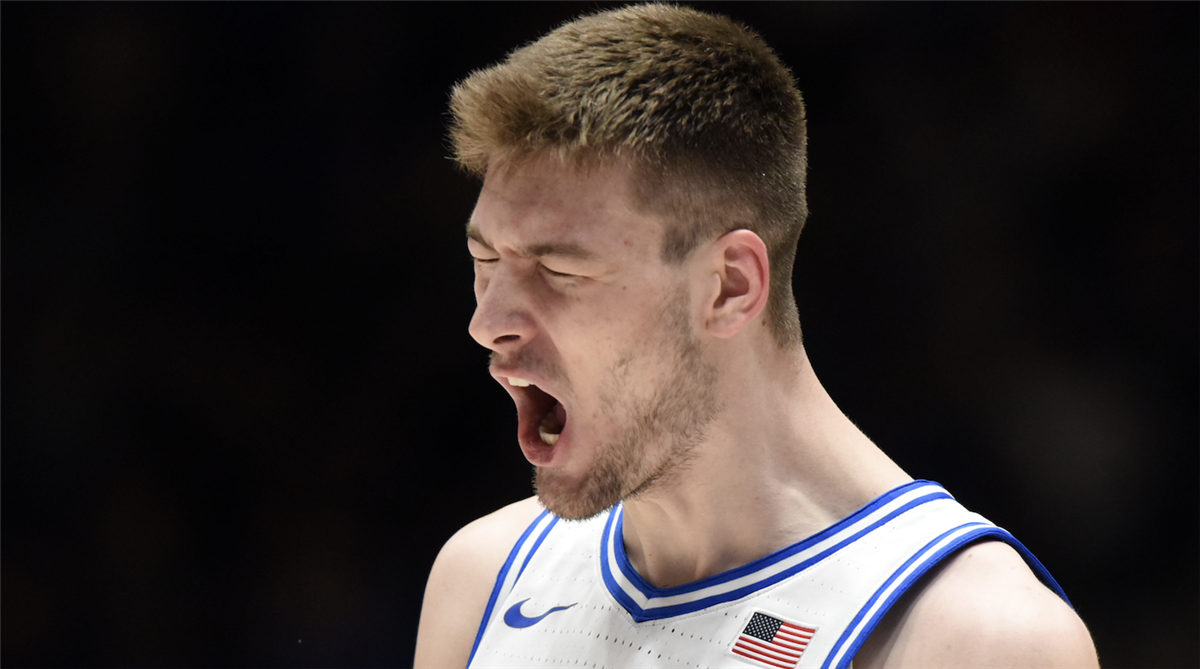 Duke's Kyle Filipowski opposes villain label after tripping incident against UNC