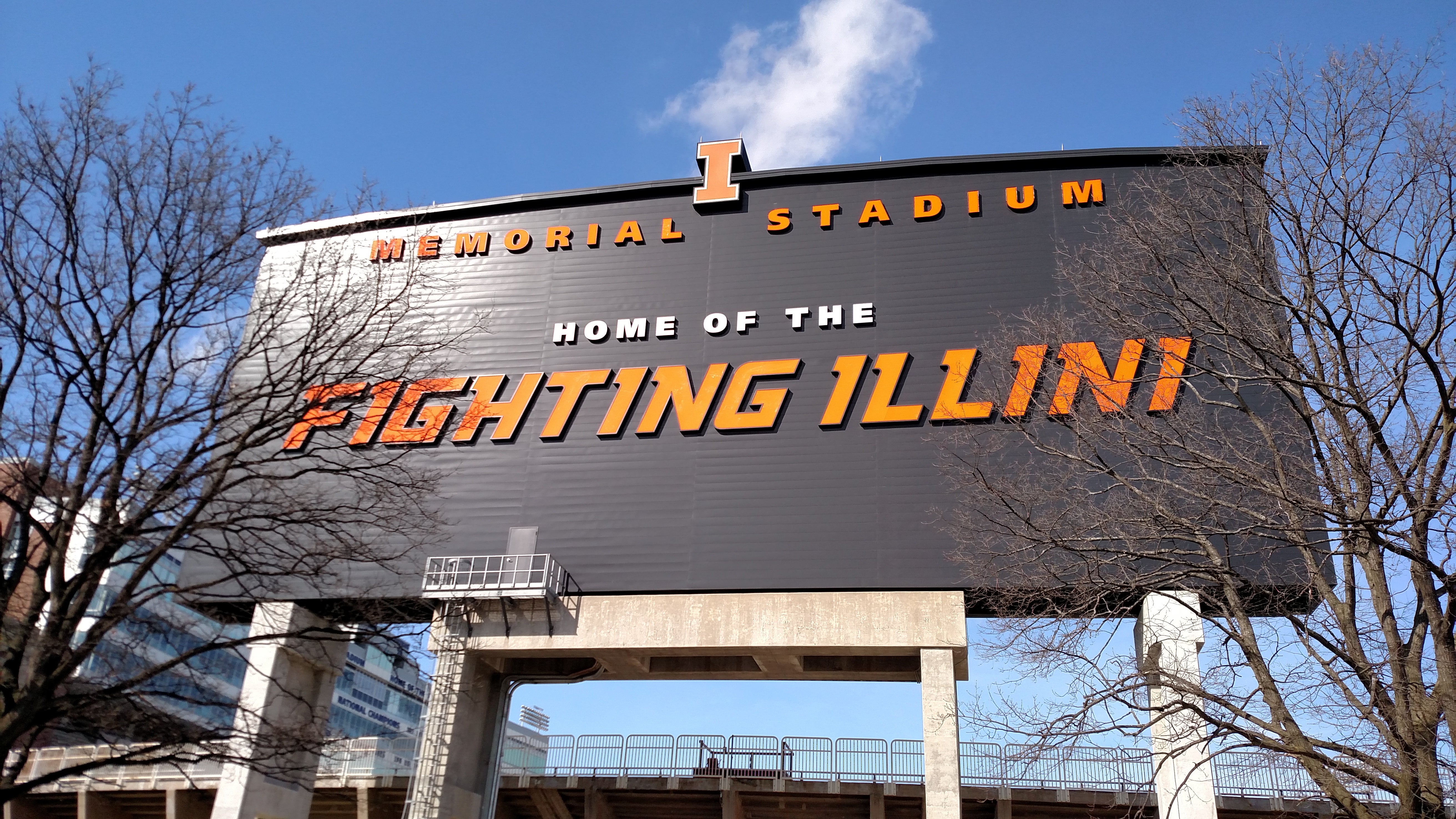 Illinois Fighting Illini Fan HQ