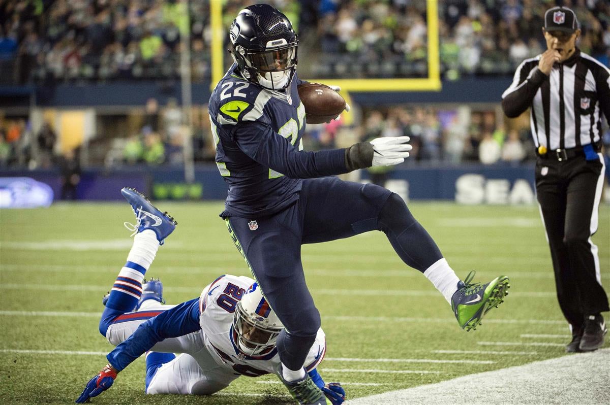 Seattle Seahawks player Brandon Cottom advances to the final 10 on