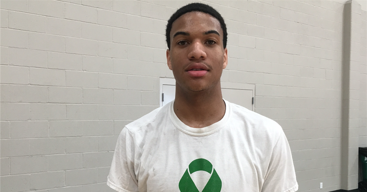 Player on the rise 2023 forward Jalen Hooks