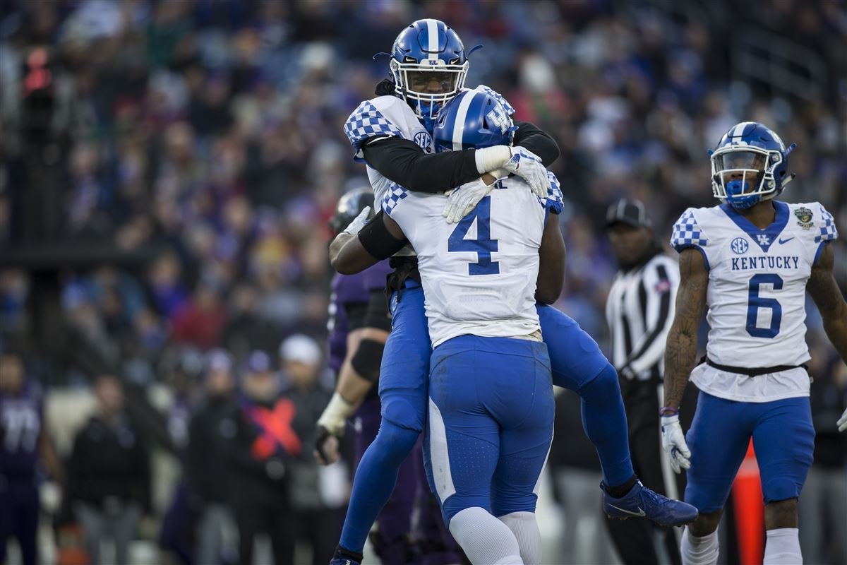 Josh Paschal looking unlikely to play vs Iowa in Citrus Bowl: Kentucky News  - A Sea Of Blue