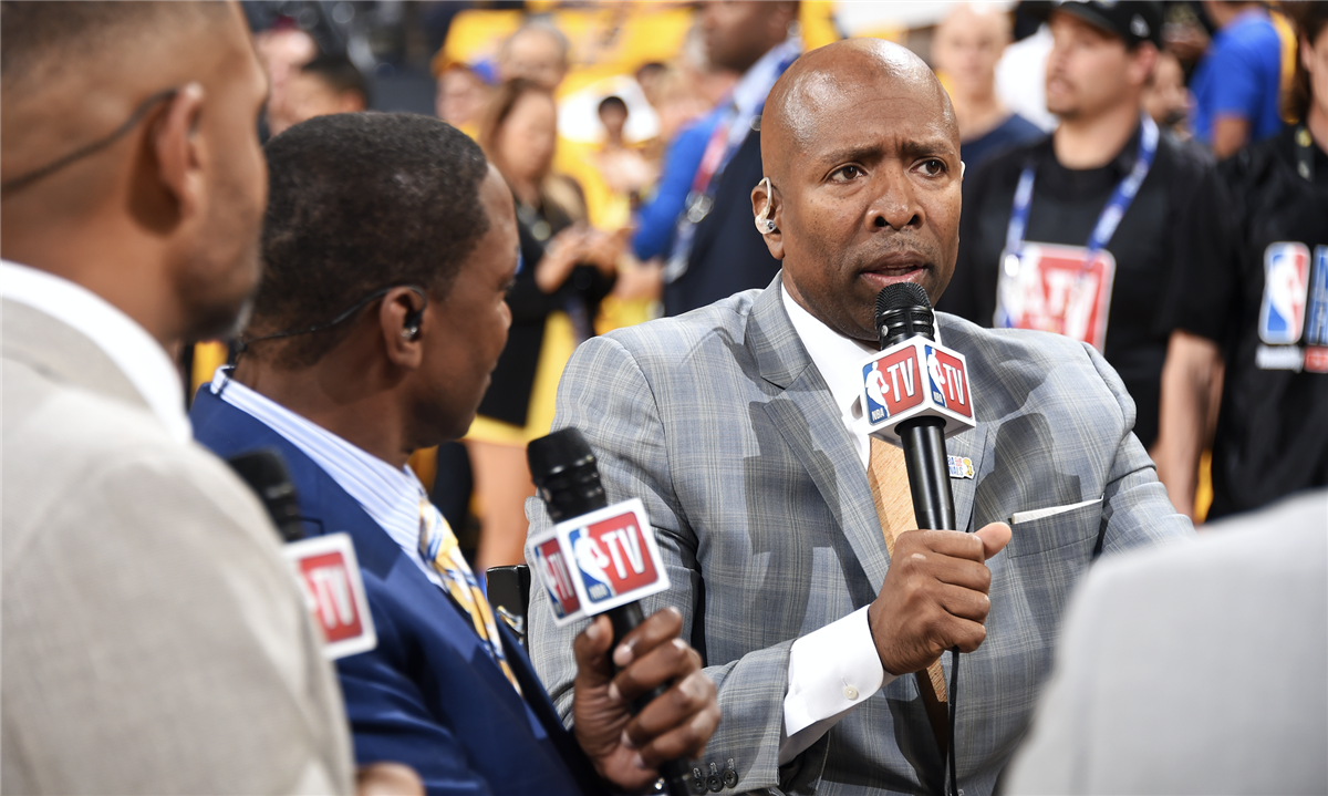 North Carolina basketball: Kenny Smith takes no issue with Tar Heels ...