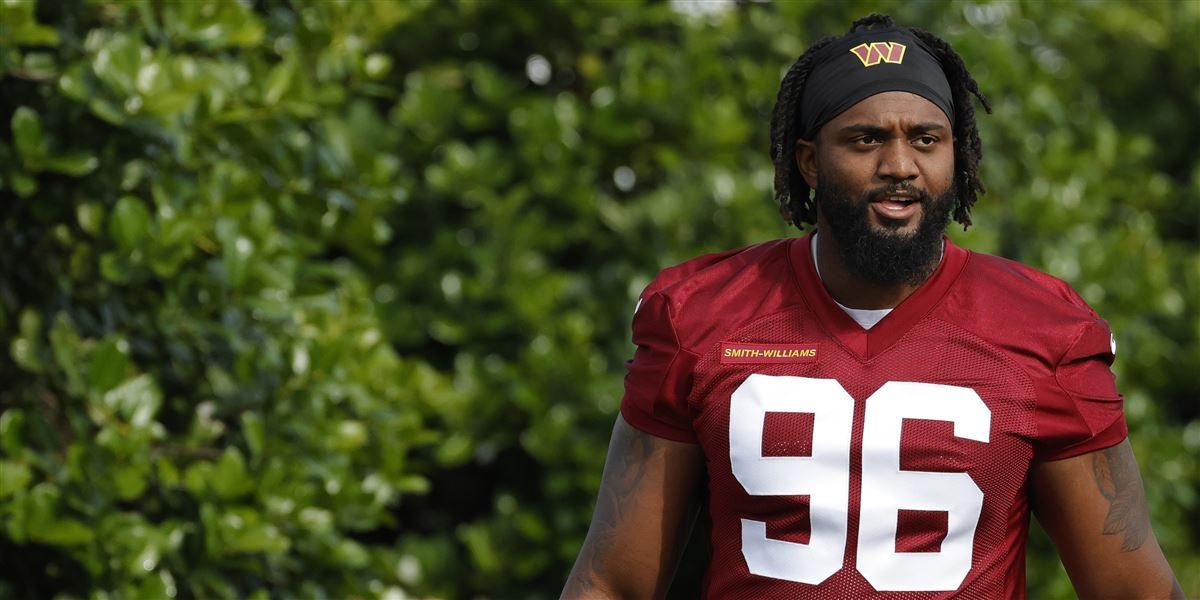 Washington Commanders defensive end James Smith-Williams during