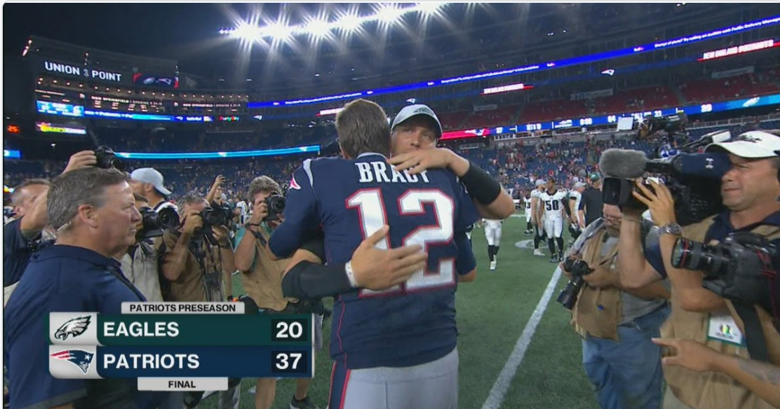 Tom Brady shakes Nick Foles hand after EaglesPatriots game