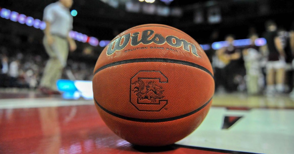 Carolina men’s basketball cancels next game and pauses activity