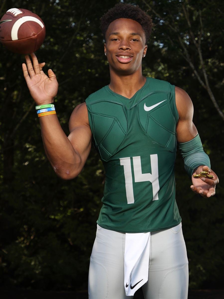 Dorian ThompsonRobinson Profile Photos