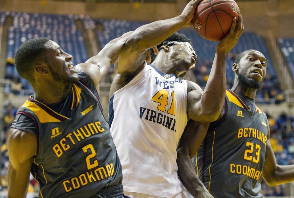 West Virginia Basketball: Mountaineers try to replace Devin Williams