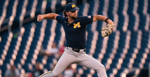Will Rogers' career-day pushes Michigan past top-seed Illinois, into Big Ten Tournament semifinals