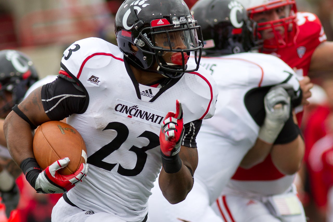 Isaiah Pead, former UC Bearcats star running back, visits Miami