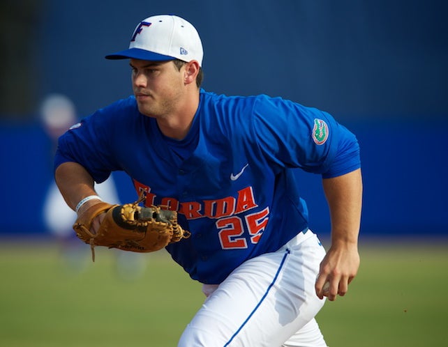 Former UF baseball player Preston Tucker goes yard