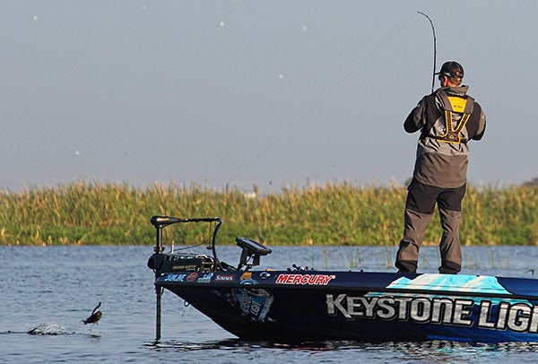 Fishing Stick Worms for Bass in the Spring - Wired2Fish